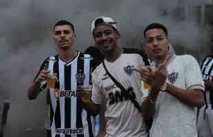 Fotos da torcida do Atltico na chegada ao Mineiro para a partida diante do Juventude pela 34 rodada do Brasileiro