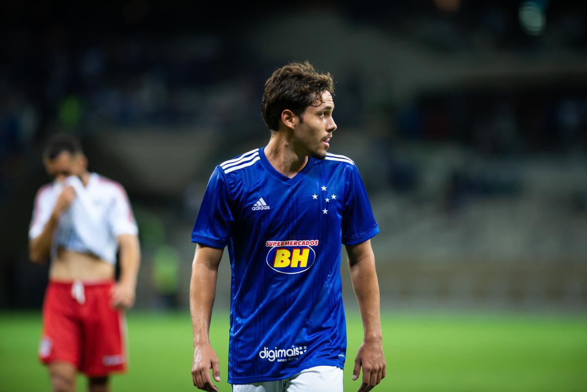 Maurício (meia) - transferiu-se em novembro de 2020 para o Internacional, que pagou R$1,2 milhão ao Cruzeiro e liberou em definitivo o atacante William Pottker com salários pagos até março de 2021. A Raposa ainda manteve 40% dos direitos econômicos do jovem de 19 anos - 10% foram repassados ao clube gaúcho em fevereiro de 2021 como compensação no negócio de Bruno José.