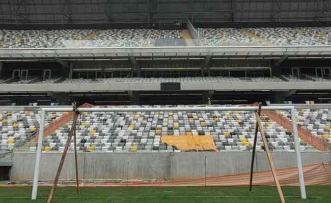 Atlético instalou provisoriamente as traves da Arena MRV