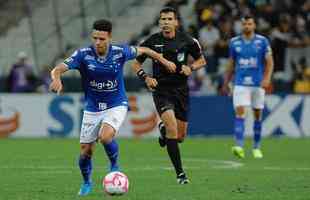 Com gols de Fred e derson, Cruzeiro venceu Corinthians de virada, por 2 a 1, em So Paulo, e saiu da zona de rebaixamento do Campeonato Brasileiro