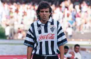 Fernando Rosa foi um lateral-esquerdo que, pelo Atltico, teve uma passagem discreta, com apenas sete jogos nas temporadas de 1993 e 94, sem marcar gols.