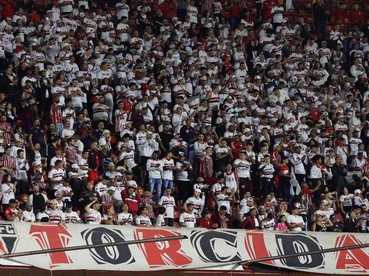 Vou Jogar no Morumbi - VIAJE NO MESMO AVIÃO DO SÃO PAULO FC