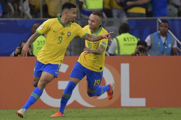 Gabriel Jesus recolocou o Brasil em vantagem na final da Copa América: 2 a 1