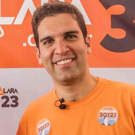 Brulio Lara (Novo) - Brulio Lara  presidente da Associao do Bairro Buritis desde 2017. Foi eleito vereador de BH com 5.776 votos. Novato na Cmara, ele  torcedor do Atltico.