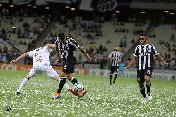 No Castelo, o Atltico perdeu por 2 a 1 para o Cear, em jogo da 31 rodada do Brasileiro