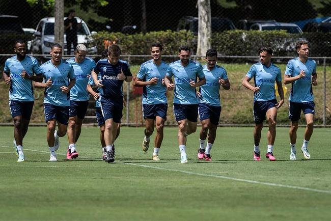 Imagens do treino do Cruzeiro desta segunda-feira (20), na Toca da Raposa II, em Belo Horizonte