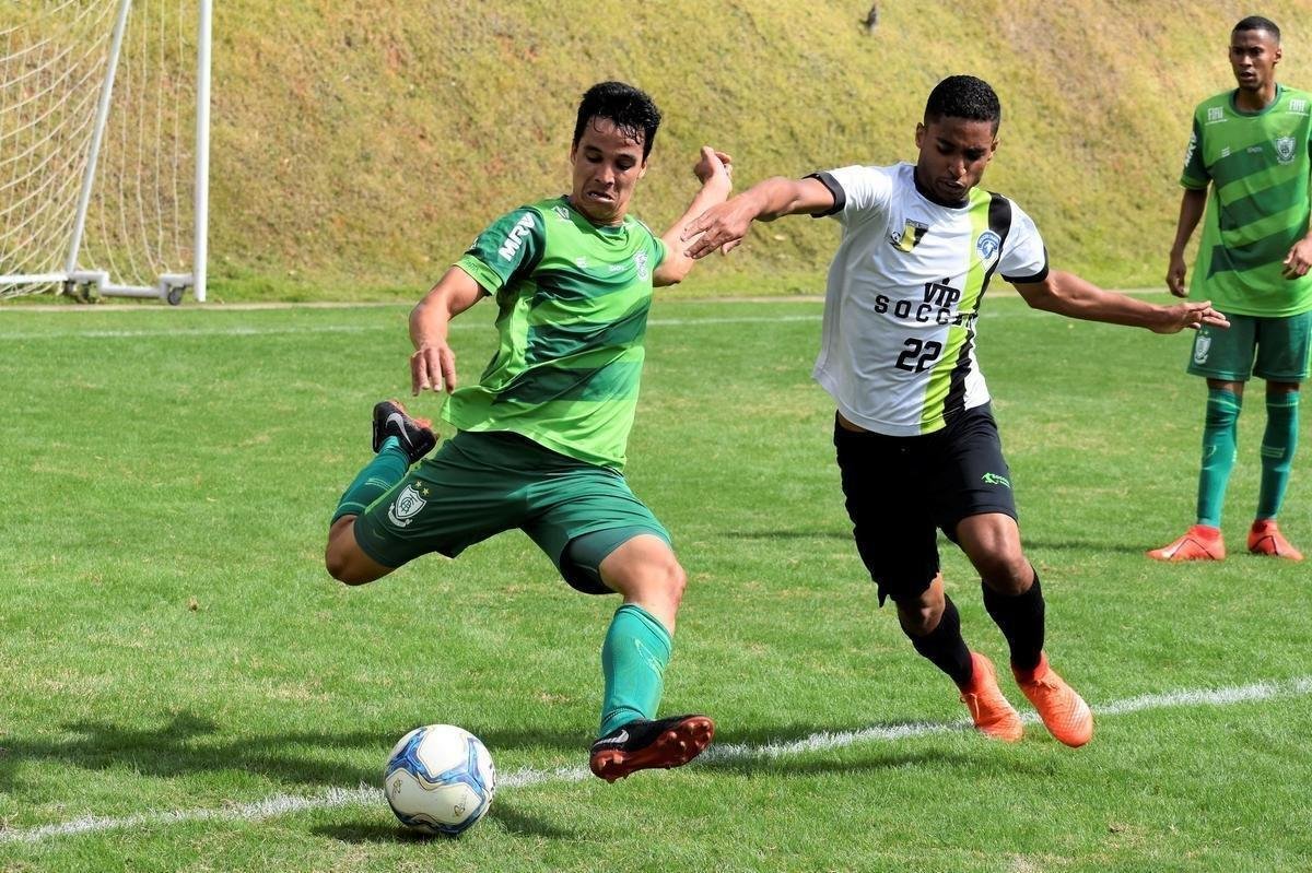 Imagens do jogo-treino do Amrica contra o Inter de Minas