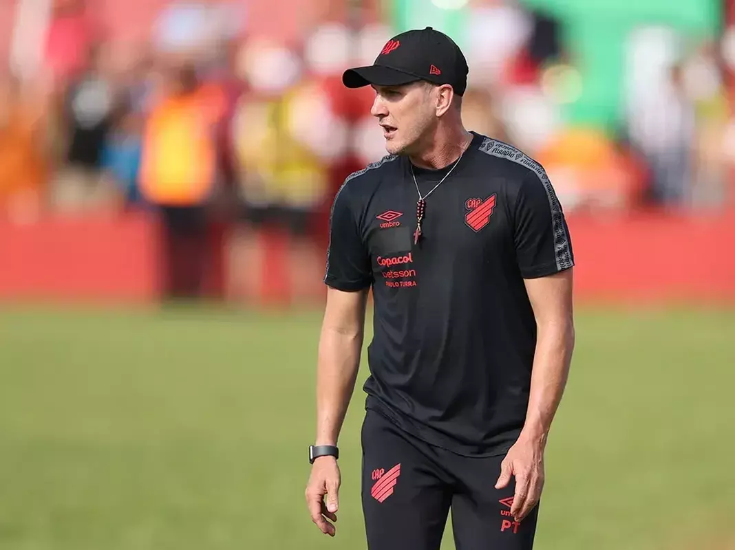 14 - Paulo Turra foi anunciado pelo Athletico-PR em 15 de dezembro de 2022