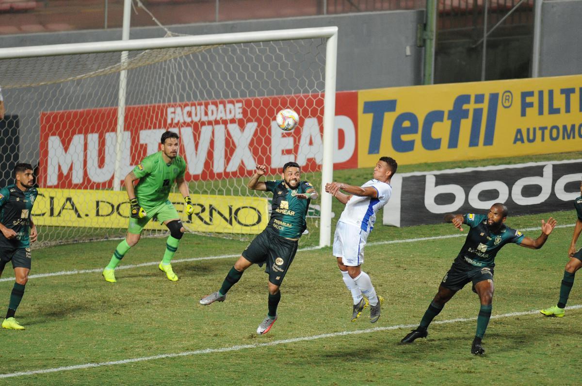 Fotos do jogo entre Amrica e Ava, no Independncia, em Belo Horizonte, pela 38 rodada da Srie B do Campeonato Brasileiro