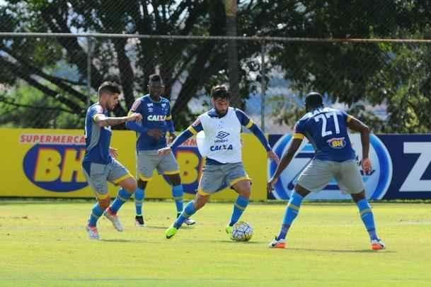 Fotos do treino do Cruzeiro nesta sexta-feira, na Toca da Raposa II