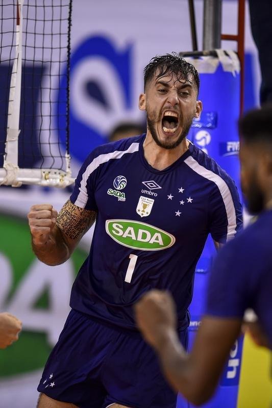 Cruzeiro e UPCN Bolvar Voley fizeram a final do Campeonato Sul-Americano de Clubes de Vlei, no Ginsio do Riacho, em Contagem