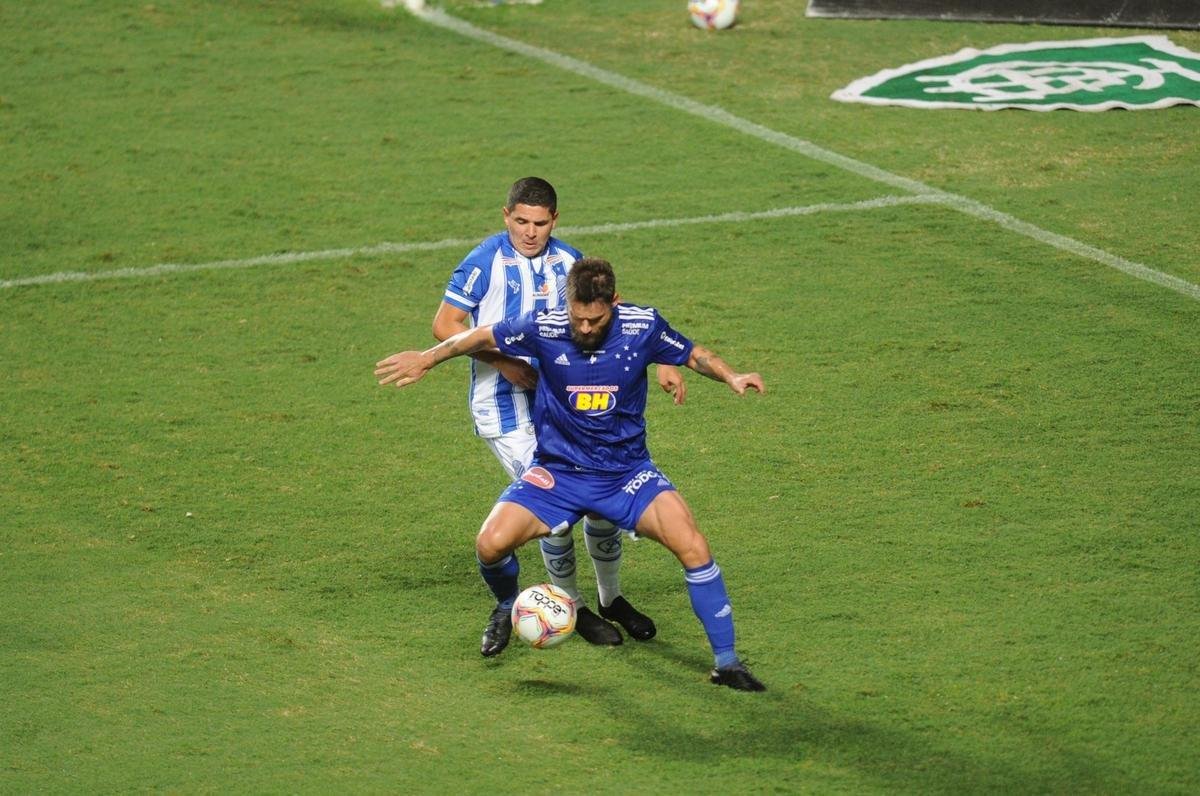 Fotos do jogo entre Cruzeiro e CSA, no Independncia, em Belo Horizonte, pela 29 rodada da Srie B do Brasileiro