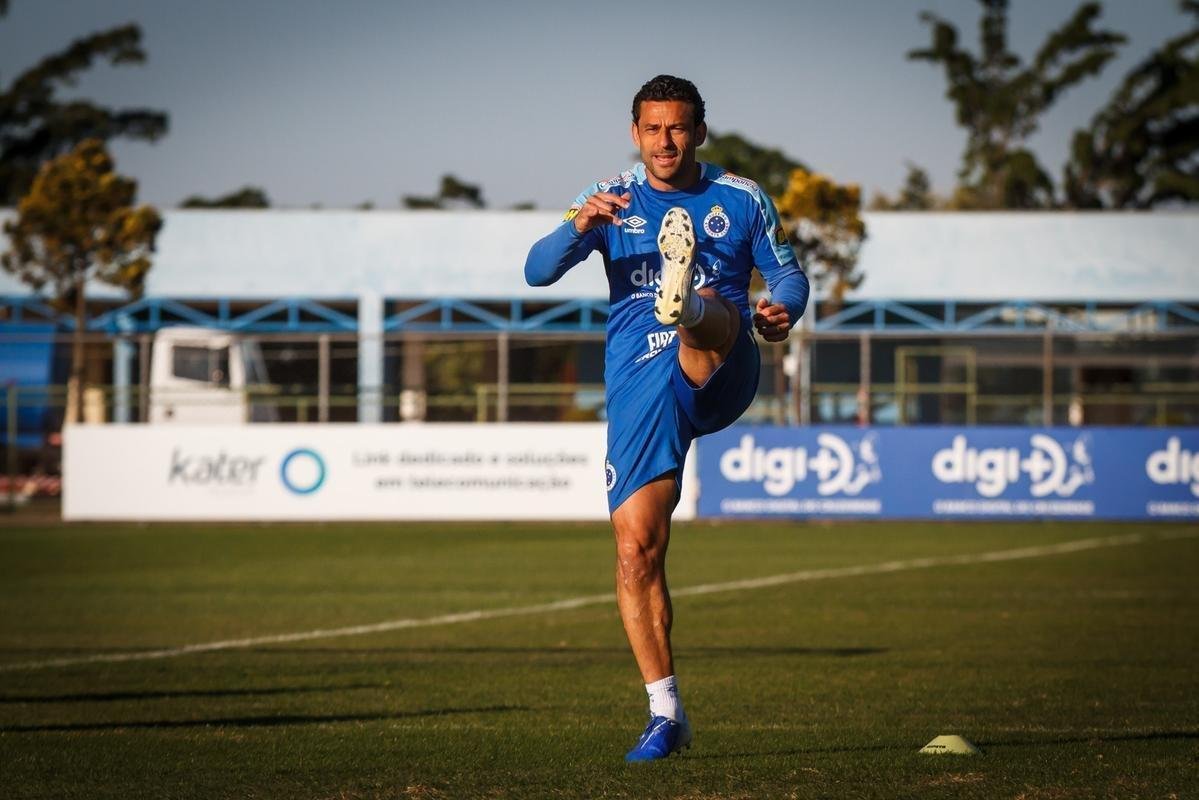 Equipe se prepara para o clssico contra o Atltico, na quinta-feira, s 20h, pela ida da Copa do Brasil