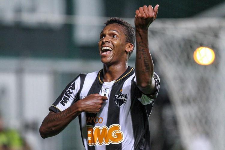Contratado após saída conturbada do Internacional, Jô marcou 39 gols em 127 partidas com a camisa do Atlético.