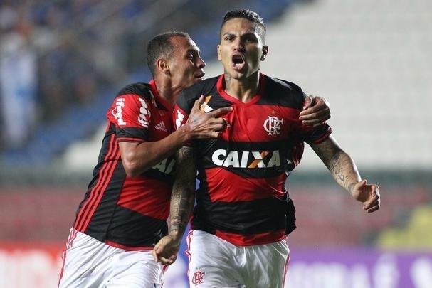 Guerrero marcou o gol de empate do Flamengo diante do Cruzeiro