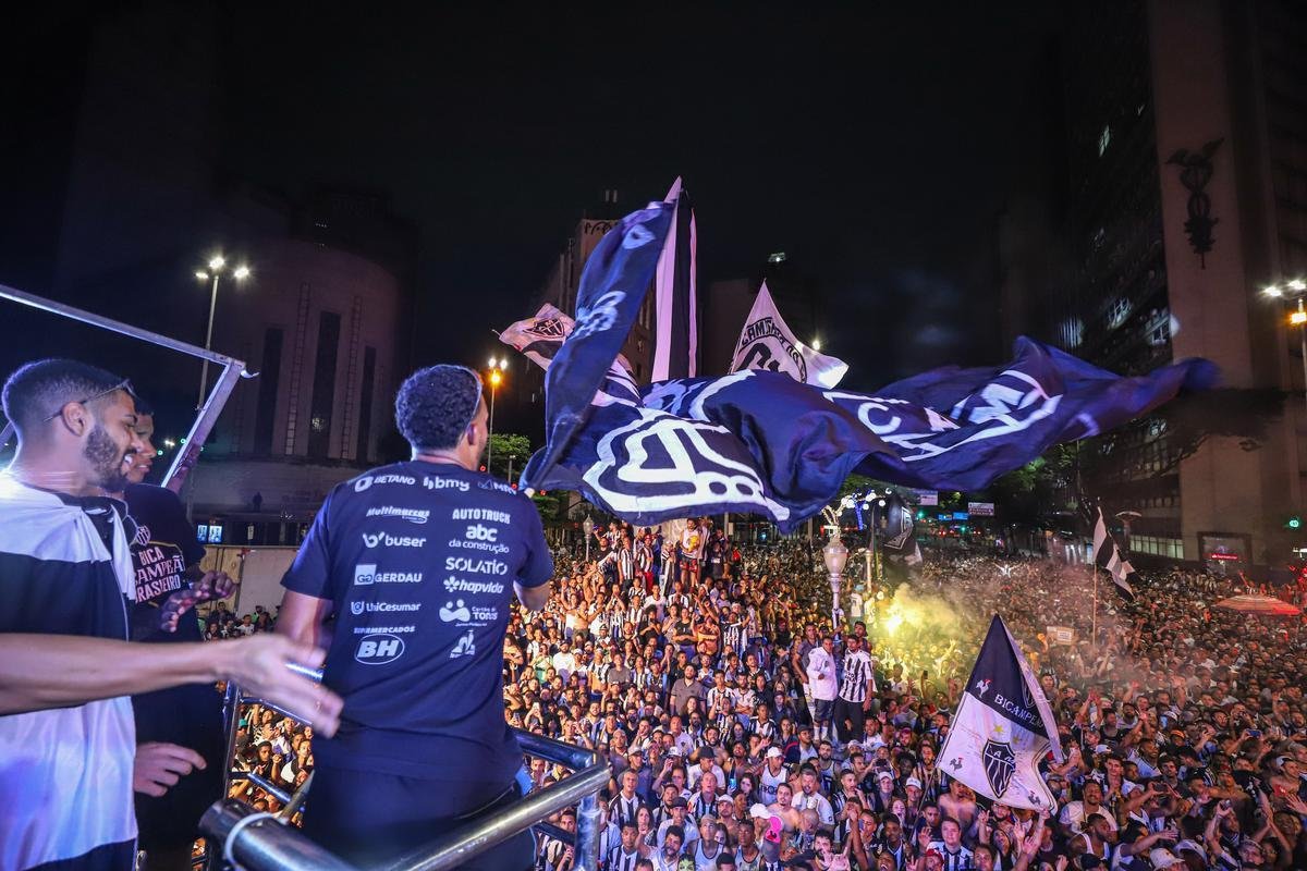 Bastidores da festa do Atltico em comemorao ao ttulo brasileiro