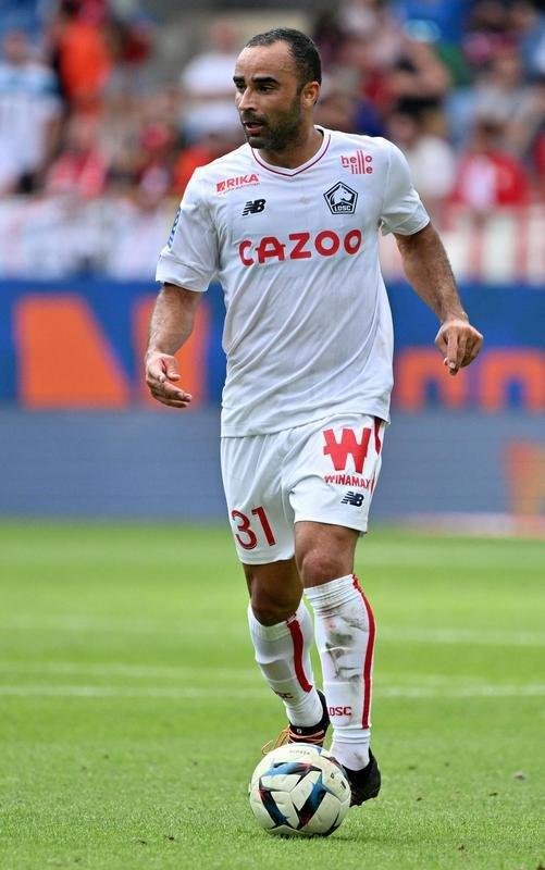 Ismaily, lateral-esquerdo do Lille (Frana) - contrato at 30/06/2023
