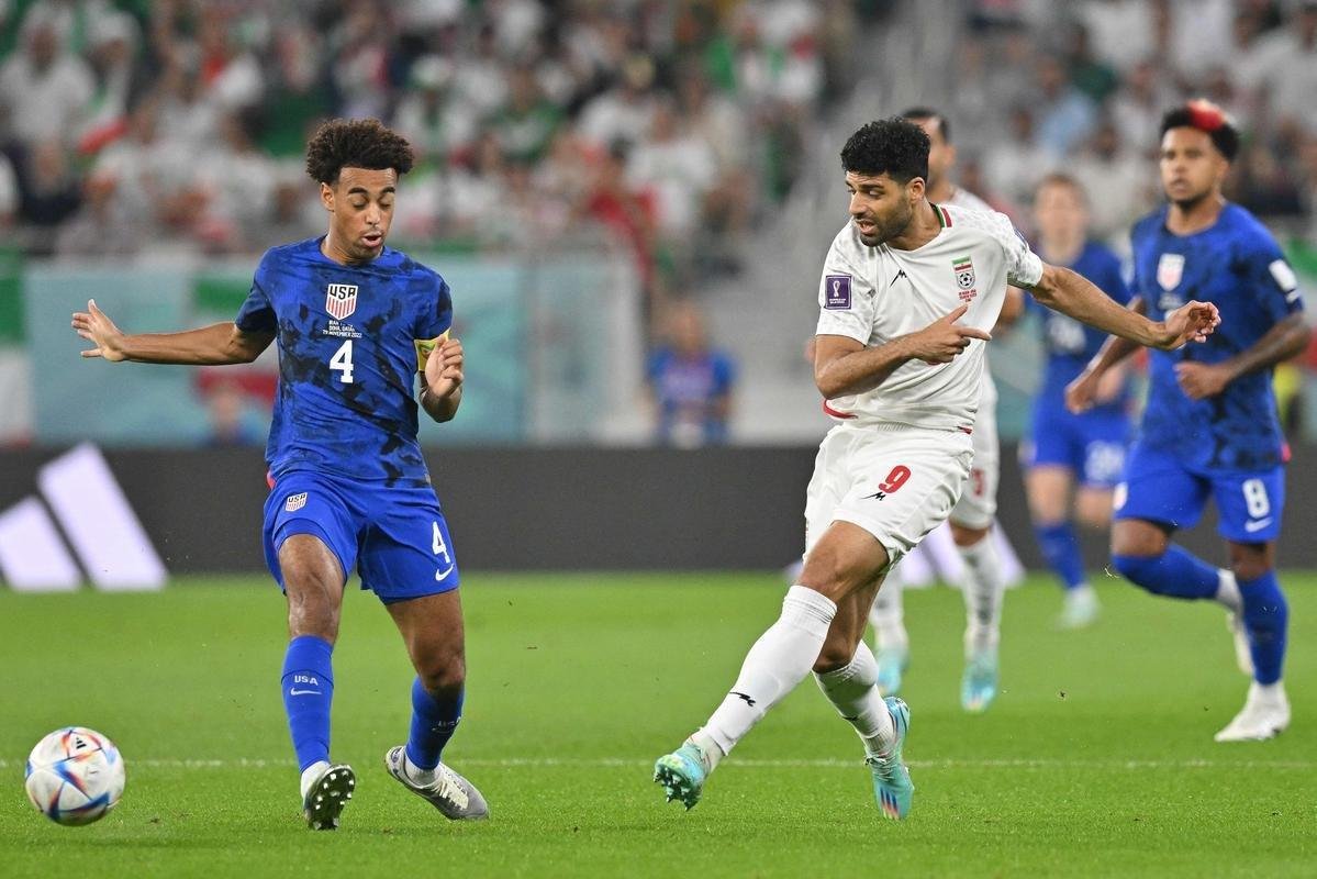 Ir e Estados Unidos se enfrentaram no Estdio Al Thumama