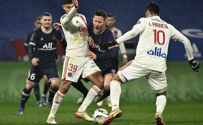 Lder PSG buscou empate fora de casa com o Lyon, nono colocado, pelo Campeonato Francs