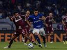 Alexsander sai chorando, mas caso no parece grave; volante ser reavaliado