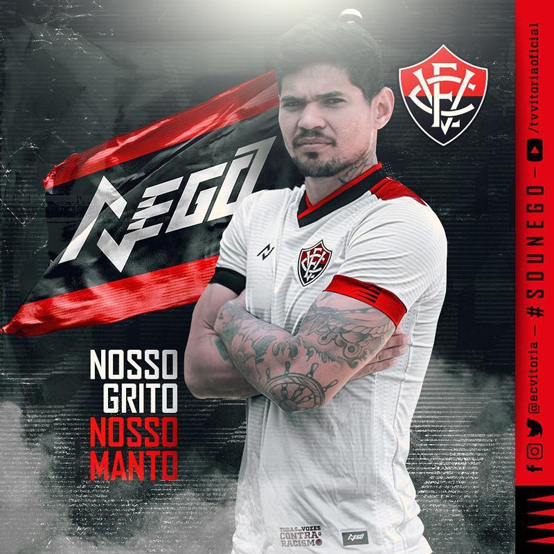 Em janeiro, o Vitria lanou os novos uniformes para 2021. Foi a primeira coleo com a marca prpria: a 'Neg'. O nome faz referncia ao apelido do clube rubro-negro. O manto custa R$229,90.