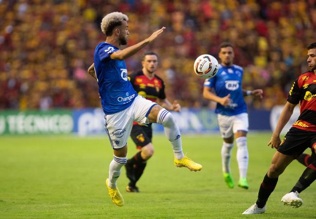 Cruzeiro foi batido pelo Sport por 3 a 1 na Ilha do Retiro pela Série B