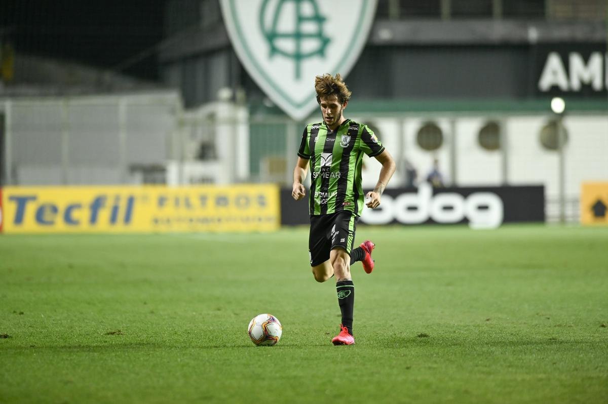 Leo Passos, atacante, contratado no período em que Conceição treinou o América