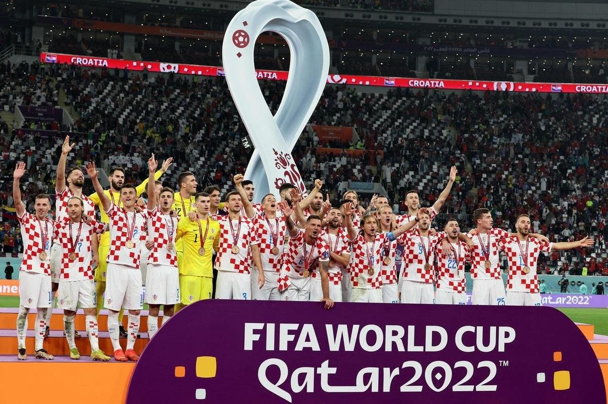Festa e premiao dos jogadores da Crocia pela conquista do terceiro lugar na Copa do Mundo de 2022, no Catar. Time croata venceu o Marrocos por 2 a 1 neste sbado (17), no Estdio Internacional Khalifa, em Doha