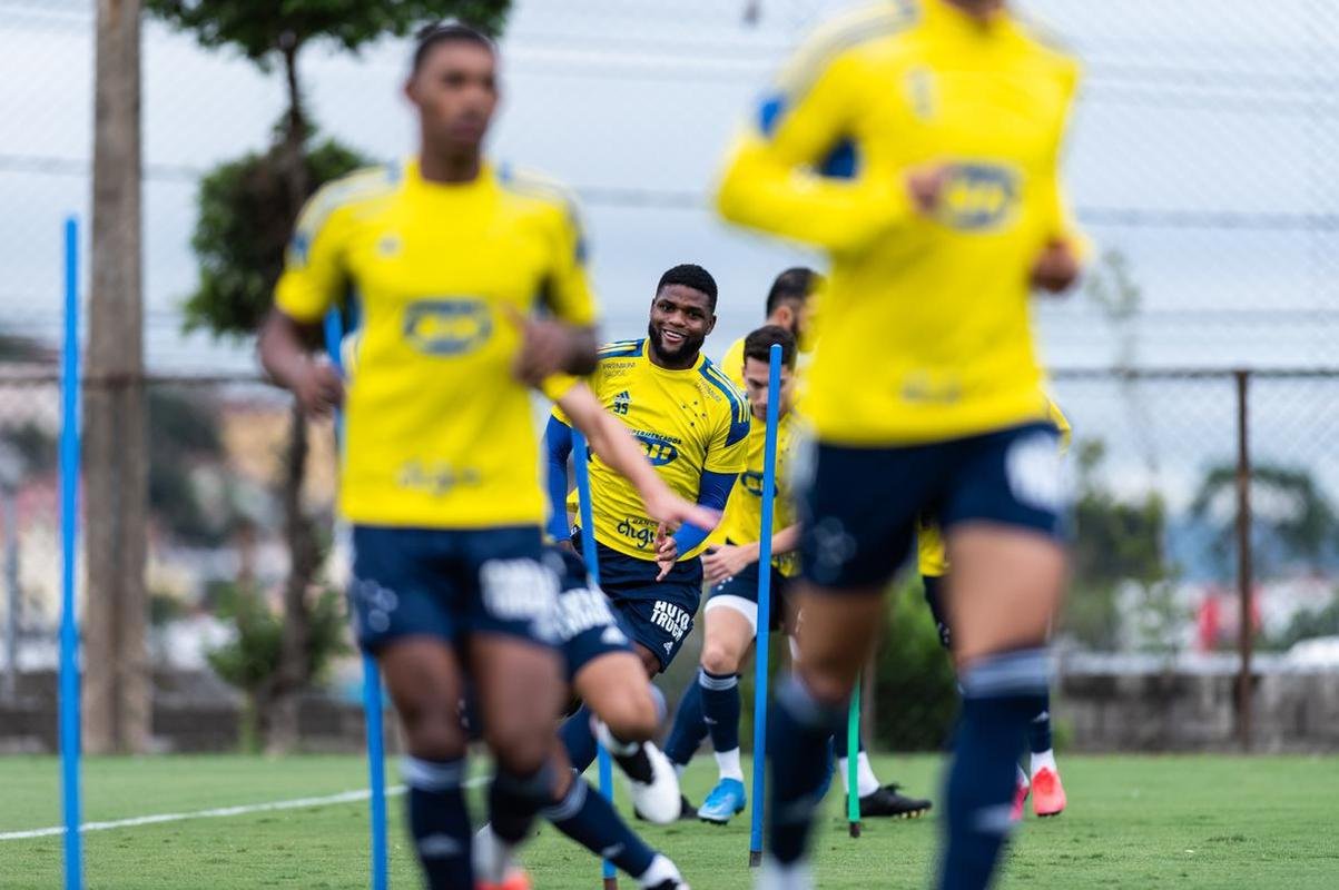 Fotos do treino do Cruzeiro nesta quarta-feira (20/10) na Toca II