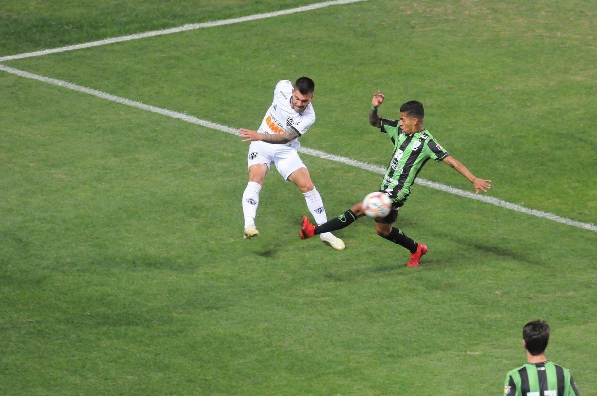 Fotos do clssico entre Amrica e Atltico, no Independncia, em duelo de volta da semifinal do Campeonato Mineiro