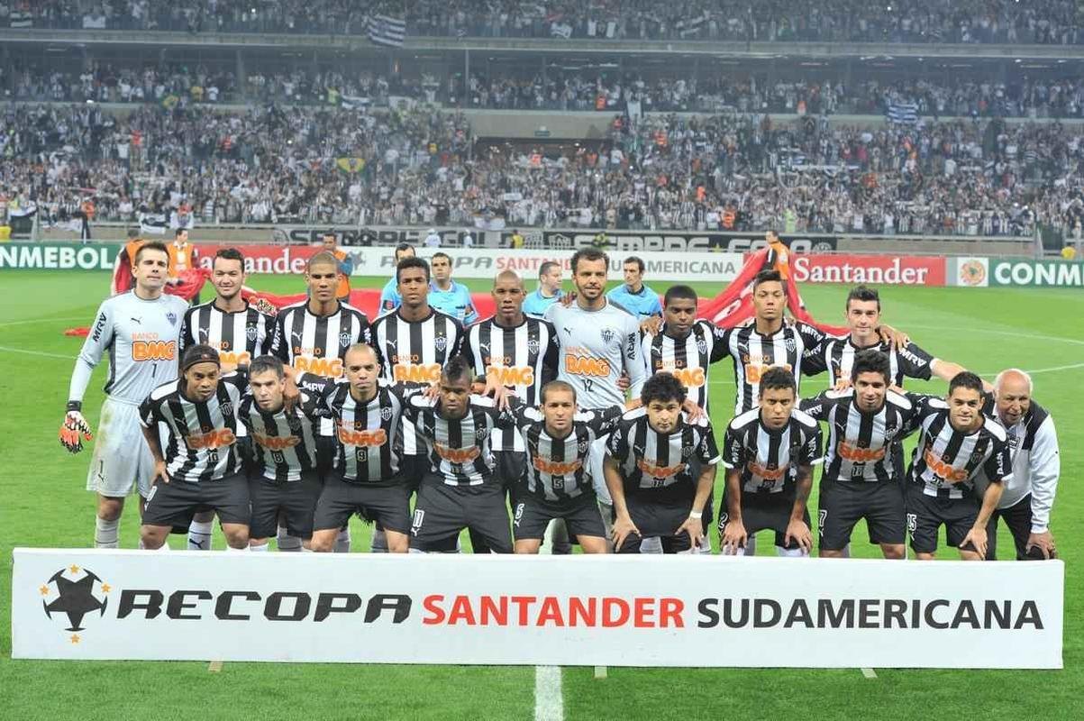 Na deciso da Recopa, Atltico superou o Lans-ARG e levou a taa