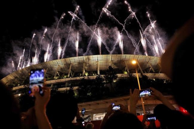 Fogos na Cerim�nia de Encerramento dos Jogos de T�quio