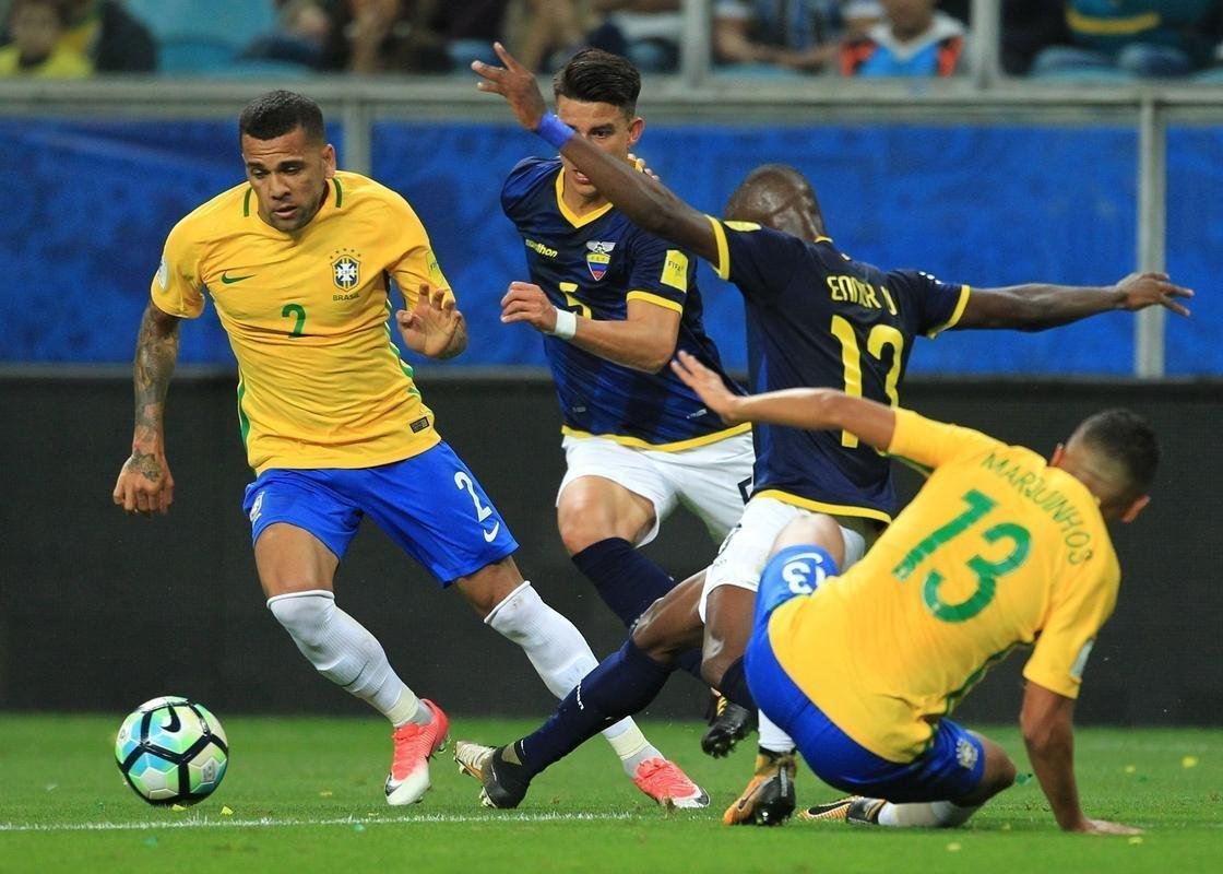 Brasil e Equador se enfrentaram, na Arena do Grmio, pela 15 rodada das Eliminatrias para a Copa