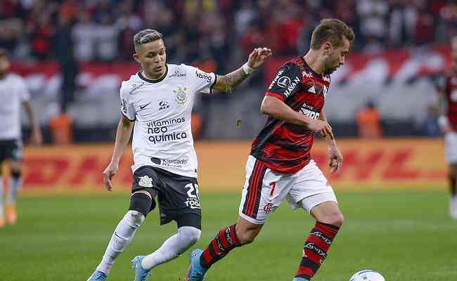 Flamengo e Corinthians se enfrentaro no Maracan no jogo de volta das quartas da Libertadores