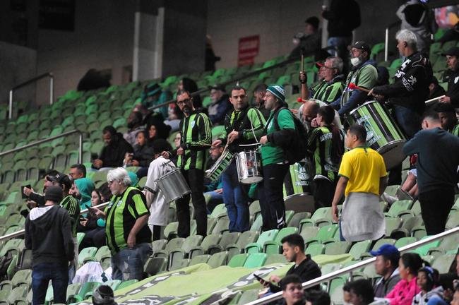 Fotos da torcida do Amrica na partida contra o Botafogo, no Independncia, pela stima rodada do Campeonato Brasileiro