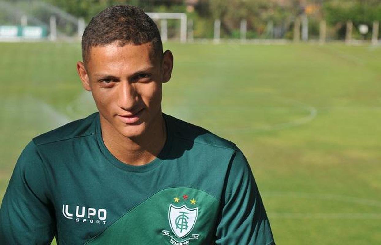O atacante Richarlison foi revelado pelo Amrica em 2015