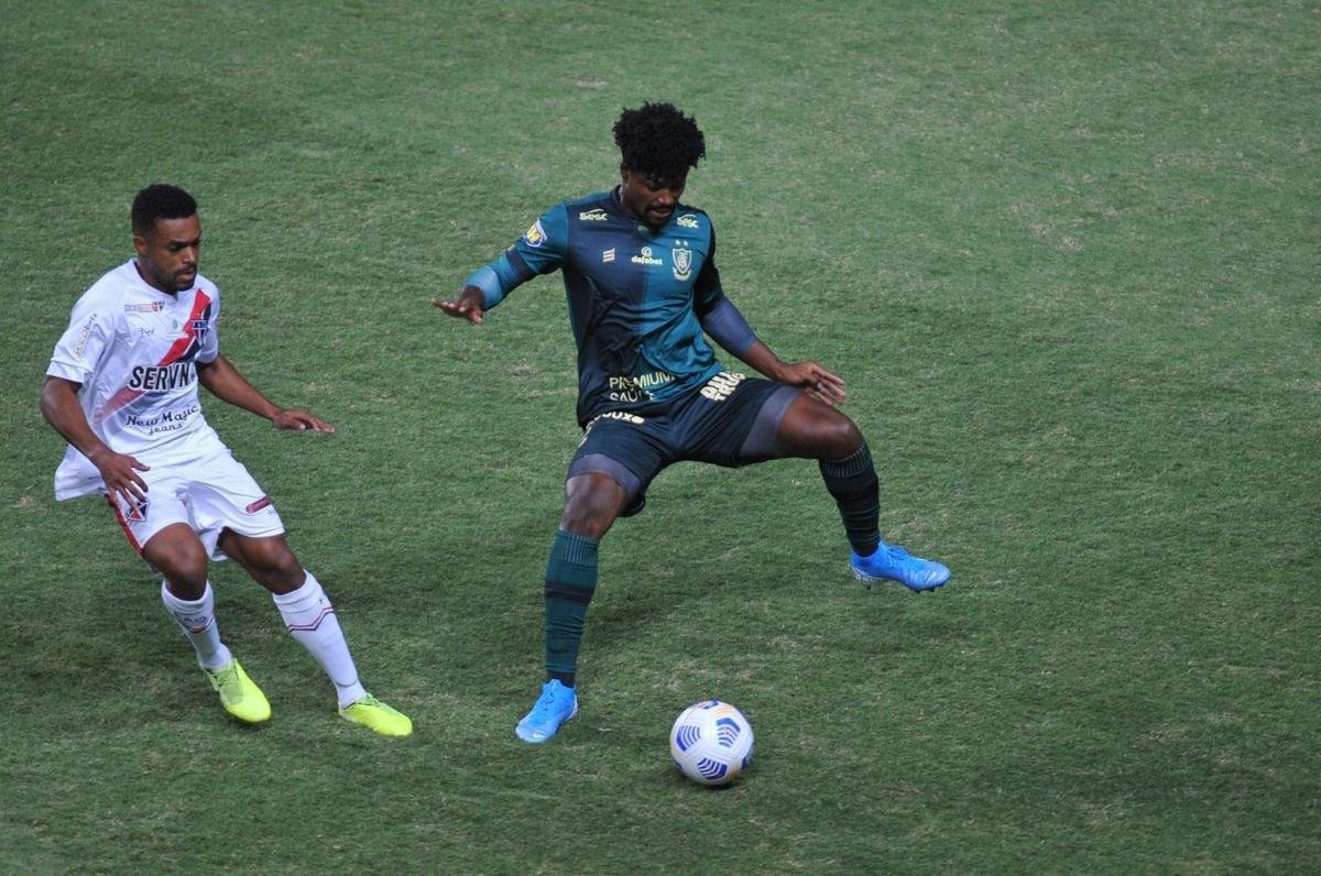 Amrica e Ferrovirio-CE se enfrentaram nesta quarta-feira (14), em partida vlida pela segunda fase da Copa do Brasil. O confronto foi realizado no Estdio Independncia, em Belo Horizonte.