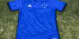 Esta  a camisa do Cruzeiro para a temporada de 2023