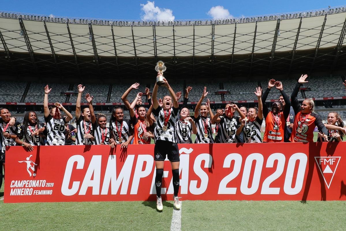 Comemorao do ttulo mineiro feminino do Atltico 
