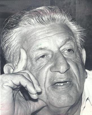 Fotos da carreira do polmico tcnico Yustrich, o Homo