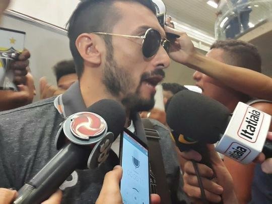 Meia Dátolo na chegada do Atlético a Confins