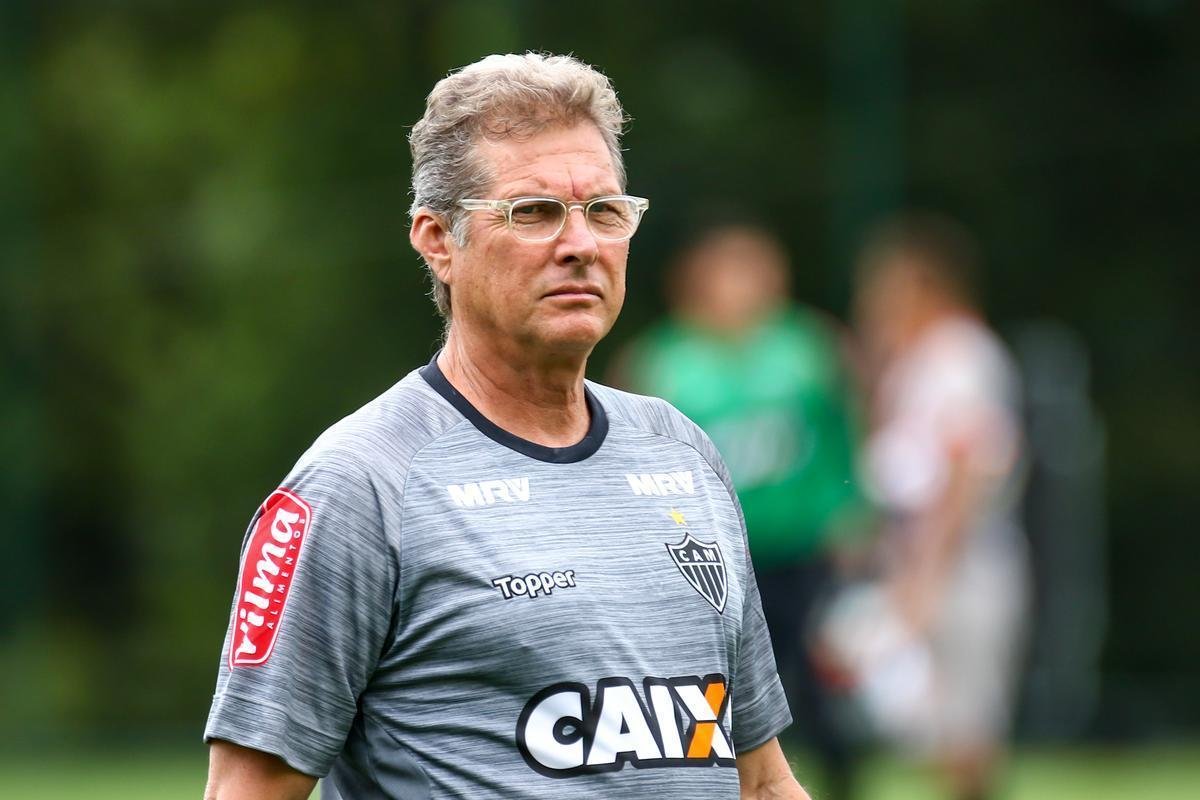 Imagens do jogo-treino do Atltico com o Guarani de Divinpolis