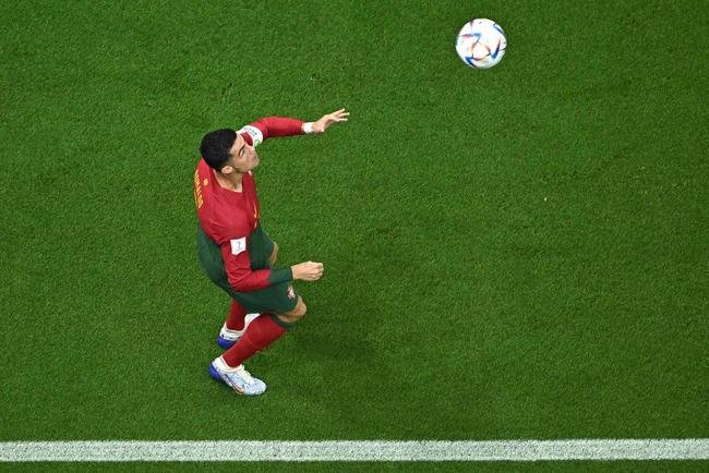 Duelo pela 2 rodada do Grupo H da Copa do Mundo acontece no Estdio Icnico de Lusail, em Lusail, no Catar