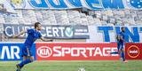 Cruzeiro estreou novo uniforme do centen�rio na vit�ria por 1 a 0 sobre o Athletic, no Mineir�o, pelo Mineiro. Vers�o � completamente azul, fugindo � tradi��o do clube de ter o cal��o e os mei�es brancos.