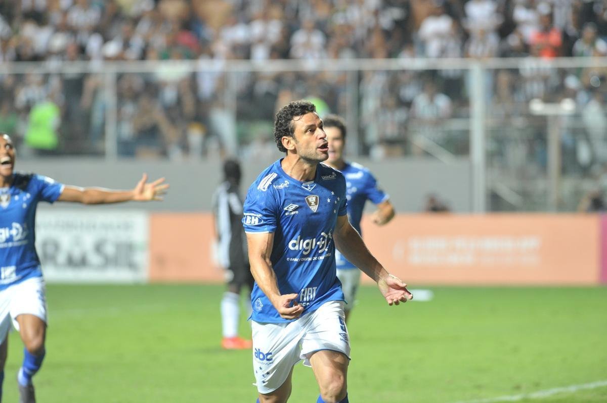 Fred marca de pnalti, empata clssico e d ttulo mineiro ao Cruzeiro no Independncia