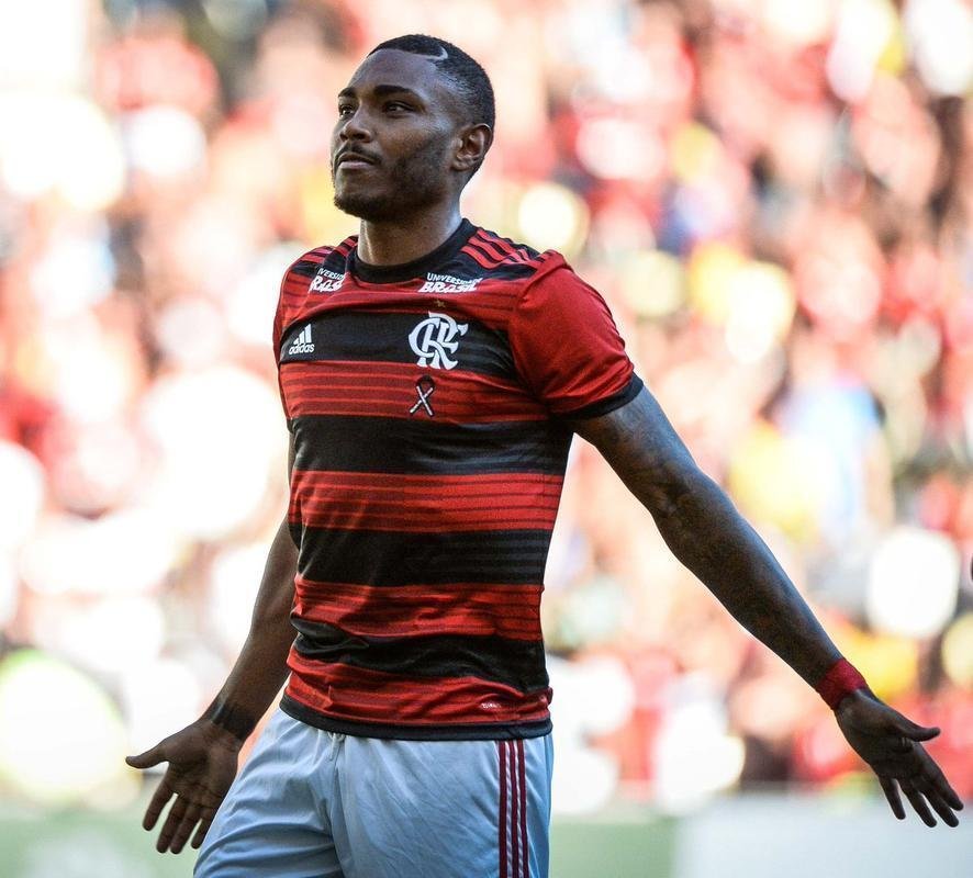 Vitinho (Flamengo): atacante, 25 anos, seis jogos