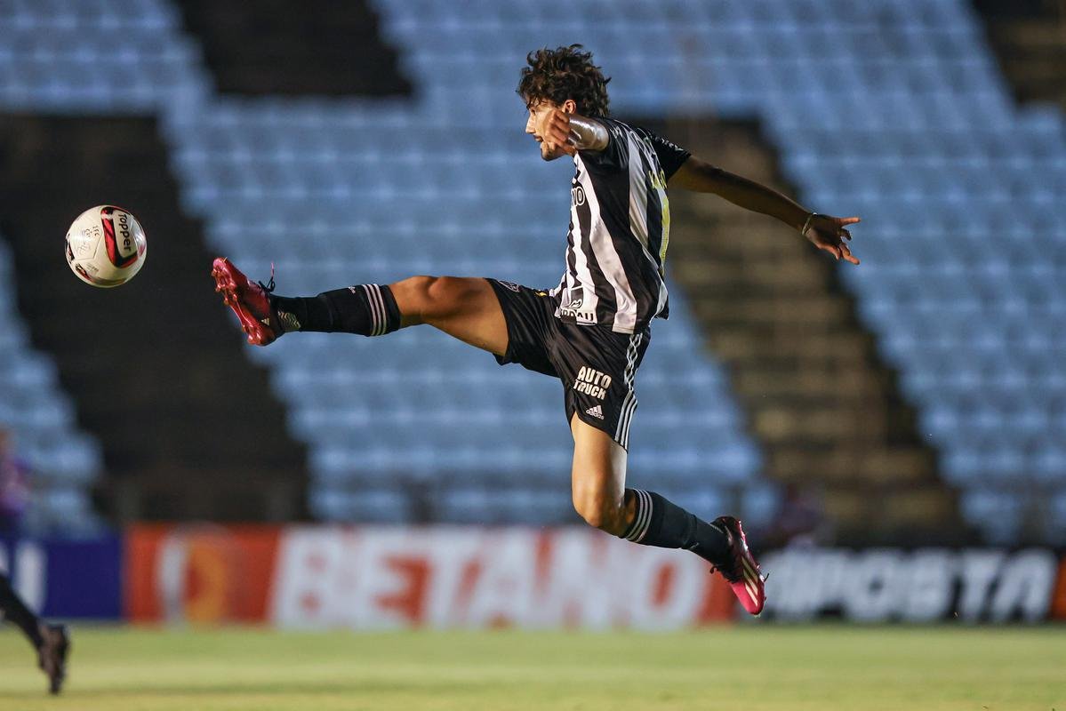 O Atltico visitou o Ipatinga pela 3 rodada do Campeonato Mineiro, no Ipatingo, no Vale do Ao.