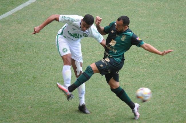 Imagens do jogo entre Amrica e Chapecoense, no Independncia, pela Srie B