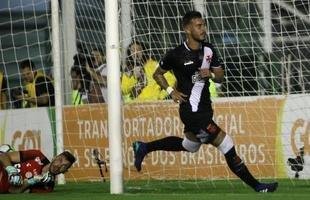 Fotos do duelo entre Vasco e Am�rica, em S�o Janu�rio, pela quarta rodada do Brasileiro
