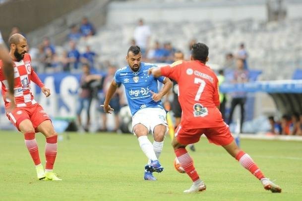Fotos do jogo entre Cruzeiro e Tombense, no Mineiro, pela nona rodada do Campeonato Mineiro